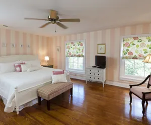 Photo 2 - The Lily Inn