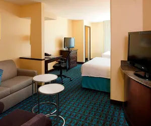 Photo 4 - Fairfield Inn & Suites Houston Intercontinental Airport