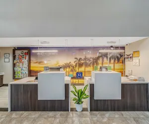 Photo 4 - La Quinta Inn & Suites by Wyndham PCB Pier Park area
