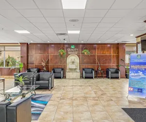 Photo 4 - Quality Inn & Suites Tampa-Ybor City