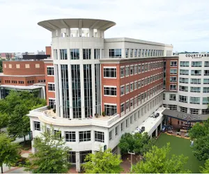 Photo 2 - Courtyard by Marriott Greenville Downtown