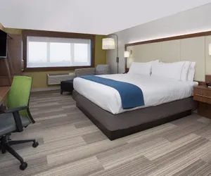 Photo 4 - Holiday Inn Express & Suites Ann Arbor - University South, an IHG Hotel