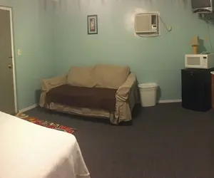 Photo 4 - Cindys Motel