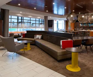 Photo 2 - SPRINGHILL SUITES KANSAS CITY NORTHEAST