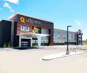 Photo 2 - La Quinta Inn & Suites by Wyndham Limon