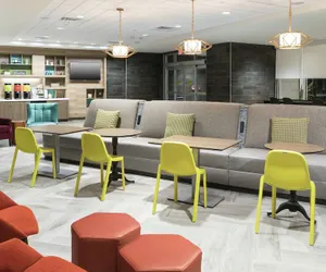 Photo 4 - Home2 Suites by Hilton Jacksonville Airport