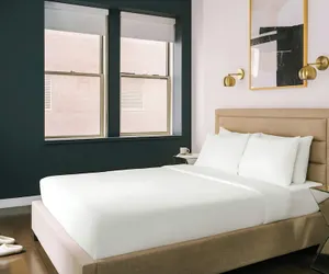Photo 4 - Sonder by Marriott Bonvoy One Platt Apartments Financial District