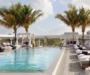 Photo 2 - Kimpton Hotel Palomar South Beach by IHG