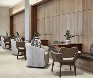 Photo 5 - AC Hotel by Marriott Atlanta Airport Gateway