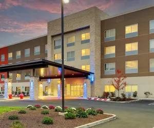 Photo 2 - Holiday Inn Express & Suites Middletown - Goshen, an IHG Hotel