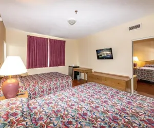 Photo 3 - Ocean Beach Suites
