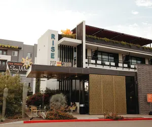 Photo 2 - Rise Uptown Hotel