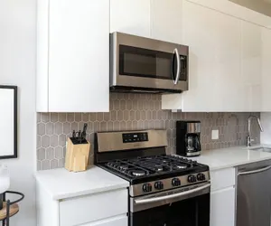 Photo 4 - Sonder by Marriott Bonvoy Greektown Apartments