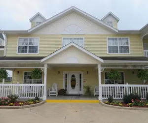 Photo 2 - Honeysuckle Inn - Mountain View