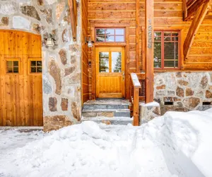 Photo 3 - Bear Meadows Lodge - Hot Tub - Tahoe Donner 6 Bedroom Home by RedAwning
