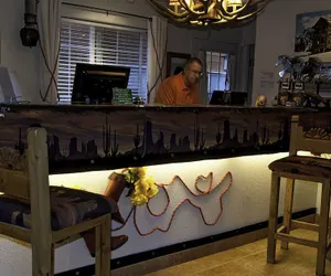 Photo 3 - Hot Springs Inn