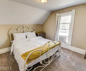 Photo 3 - 3 BR Beautifully Restored 1890`s Homedowntown