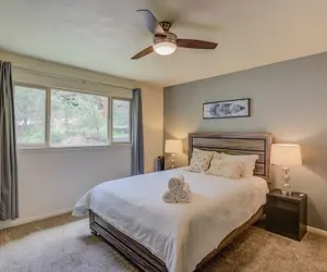 Photo 4 - 4BR Mountain Getaway Pikes Peak, Dog-friendly!