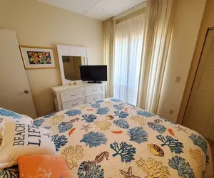 Photo 3 - Island House F116