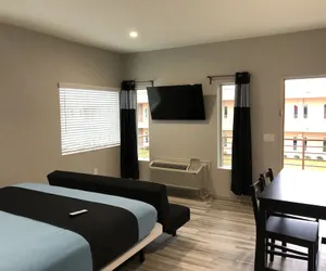 Photo 4 - Crystal Inn