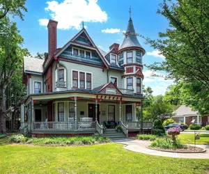 Photo 2 - Gillis Grier Bed & Breakfast