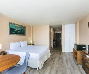 Photo 5 - Ilikai Marina Studio City View Condos with Fully Equipped Kitchens & Free Wifi