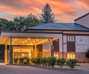 Photo 2 - The Cranberry, an Ascend Collection Hotel