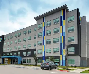 Photo 2 - Tru by Hilton Austin Airport, TX