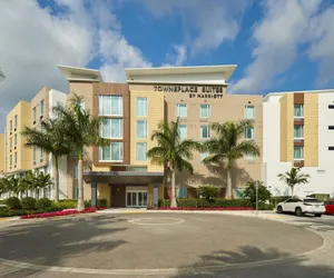 Photo 2 - TownePlace Suites by Marriott Miami Kendall West