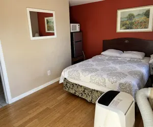 Photo 5 - Great House Motel