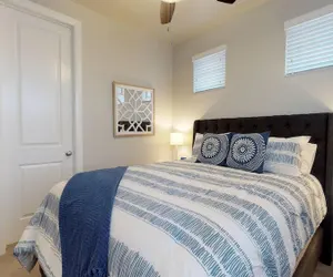 Photo 5 - Blue Cruiser Casita 4 Bedroom Apts by RedAwning