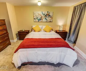 Photo 4 - 4BR Dog Friendly Mtn Retreat With Gym!