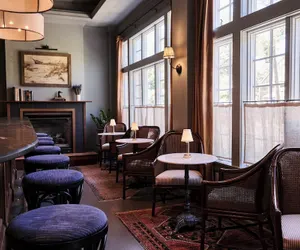 Photo 4 - The Harbor Front Inn