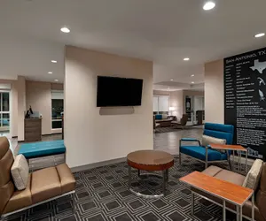 Photo 4 - TownePlace Suites by Marriott San Antonio Northwest at The RIM