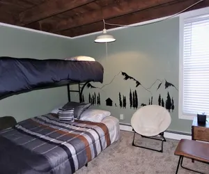 Photo 5 - Three House 2 Bed 2 Bath THWC