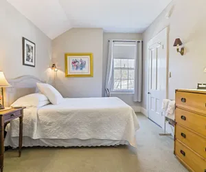 Photo 2 - The Jeremiah Mason House B & B