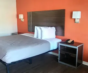 Photo 2 - Econo Inn Lackland AFB Seaworld