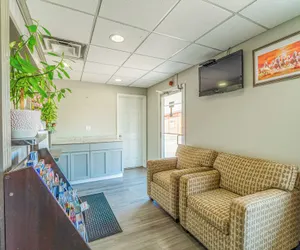 Photo 5 - Deluxe Inn & Suites By OYO Miami OK
