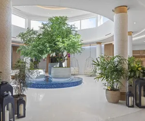 Photo 5 - Opal Grand Oceanfront Resort & Spa