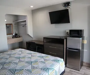 Photo 4 - Gateway Motor Inn