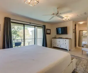 Photo 4 - Bayou Village 618g S