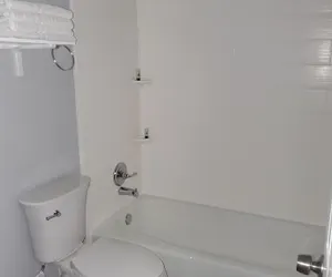 Photo 4 - Rodeway Inn Kingsland - Lake LBJ