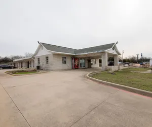 Photo 2 - OYO Hotel Decatur TX Hwy 287 Northwest
