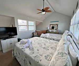 Photo 4 - Ocean Reef 114 2 Bedroom Condo by Redawning