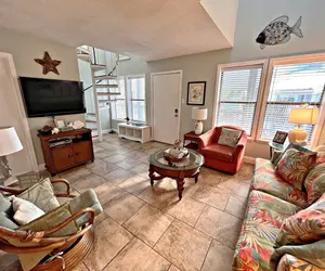 Photo 2 - Ocean Reef 114 2 Bedroom Condo by Redawning