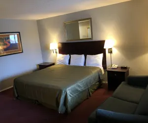 Photo 4 - Latham Inn