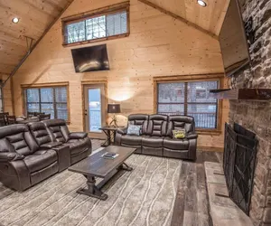 Photo 5 - All Decked Out Cabin in the Woods With Fireplace, Bbq, and Swing Bed by Redawning