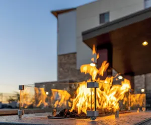 Photo 2 - Sonesta Simply Suites Avondale