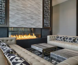 Photo 3 - Holiday Inn Express Boston Logan Airport - Revere by IHG