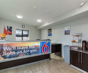 Photo 3 - Motel 6 Show Low, AZ